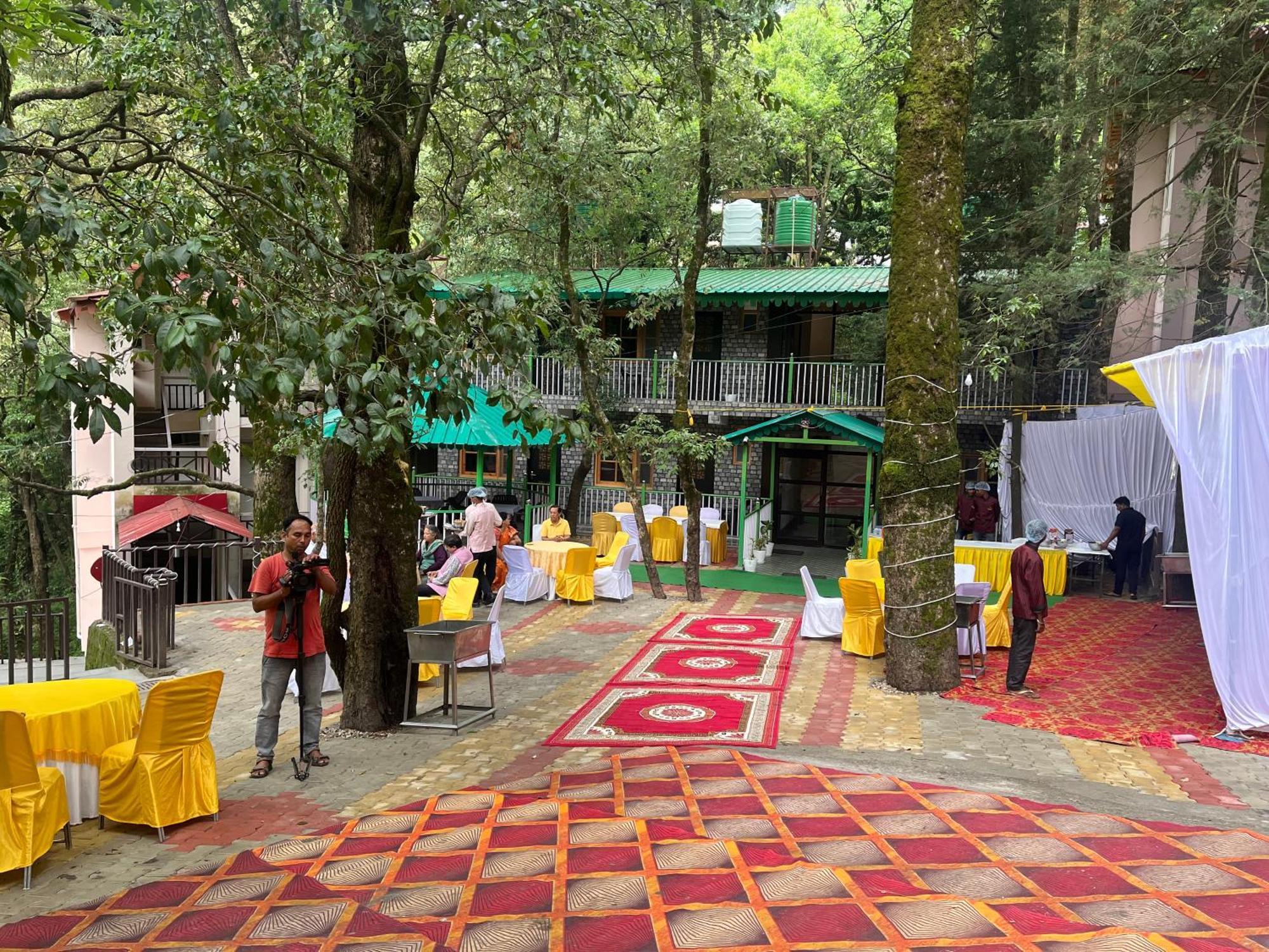 Cedar Woods Resort By Heyan Hotels Nainital Kültér fotó