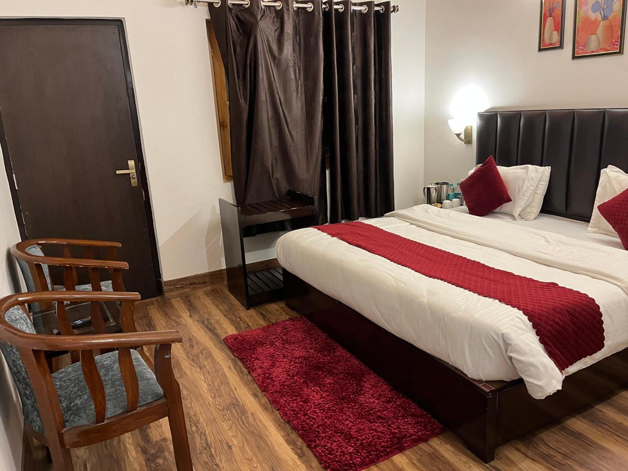 Cedar Woods Resort By Heyan Hotels Nainital Kültér fotó