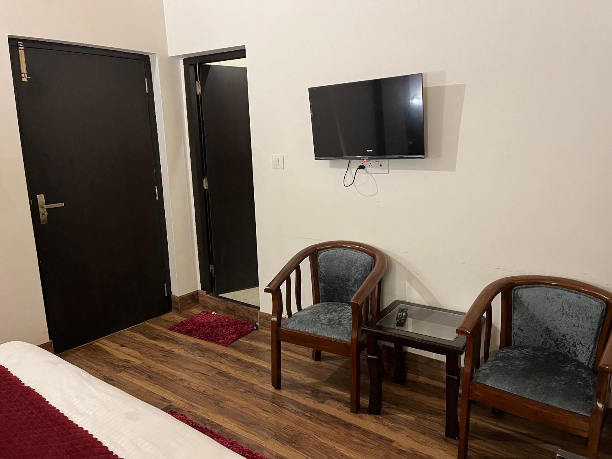 Cedar Woods Resort By Heyan Hotels Nainital Kültér fotó